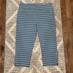 Chico’s Josie Slim Capri – Geometric Diamond Print Travel Resort‎
